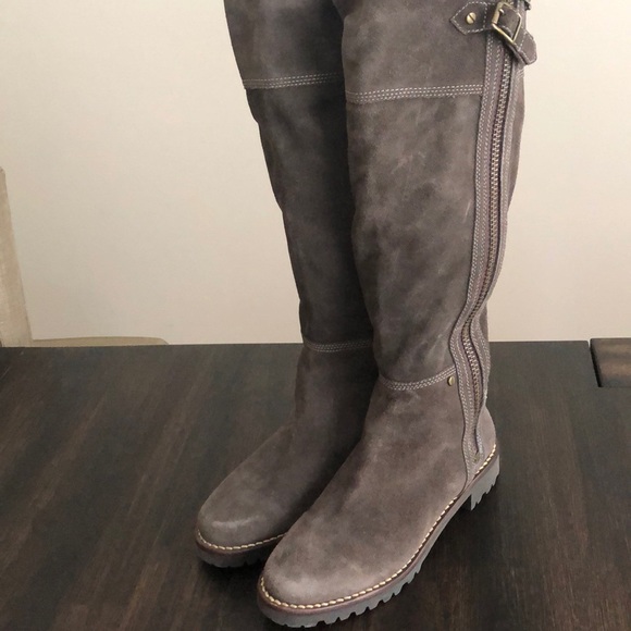 Boots - Picture 1 of 2